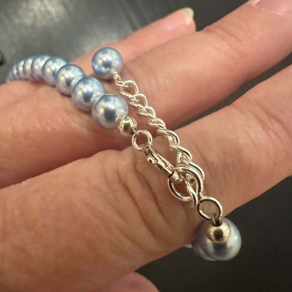 Blue pearl bracelet and earrings - Picture 6 of 16
